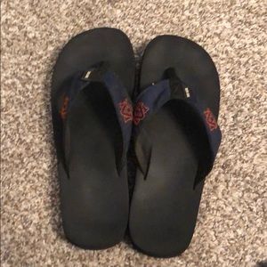 Auburn flip flops